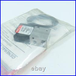 ARO Ingersoll Rand P251SS-120-A 6JJ54 Pneumatic Solenoid Valve 1/8 120V NEW