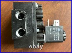 Ingersoll Rand 2F985 Air Control Solenoid Valve 4-Way/2-Pos, 120VAC, 1/4NPT