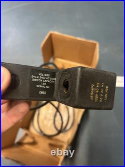 Ingersoll Rand Pneumatic Drain Valve ADV1711 Honeywell Skinner Valve