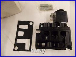 New ARO Ingersoll Rand A222SS-024-D Stacking Valve 1/4 NPT 24 VDC S1 New ARO Ingersoll Rand A222SS-024-D Stacking Valve 1/4 NPT 24 VDC S1