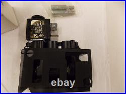 New ARO Ingersoll Rand A222SS-024-D Stacking Valve 1/4NPT 24VDC No Gaskt L6A